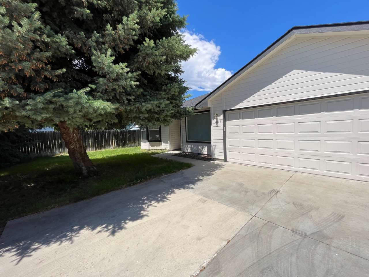 3015 N. Maple Grove,