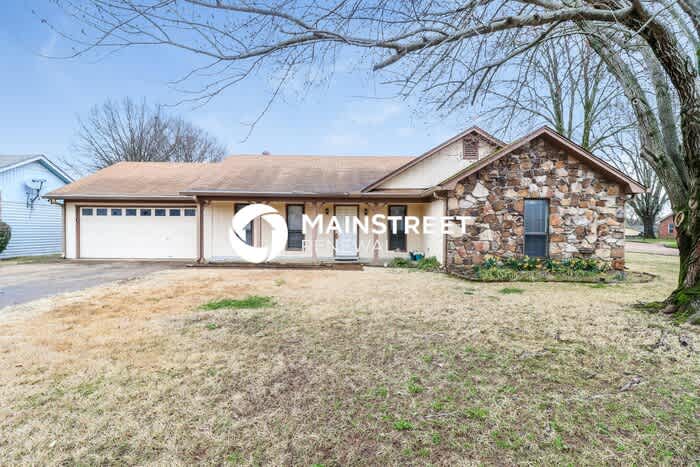 3902 Clover Hill Drive