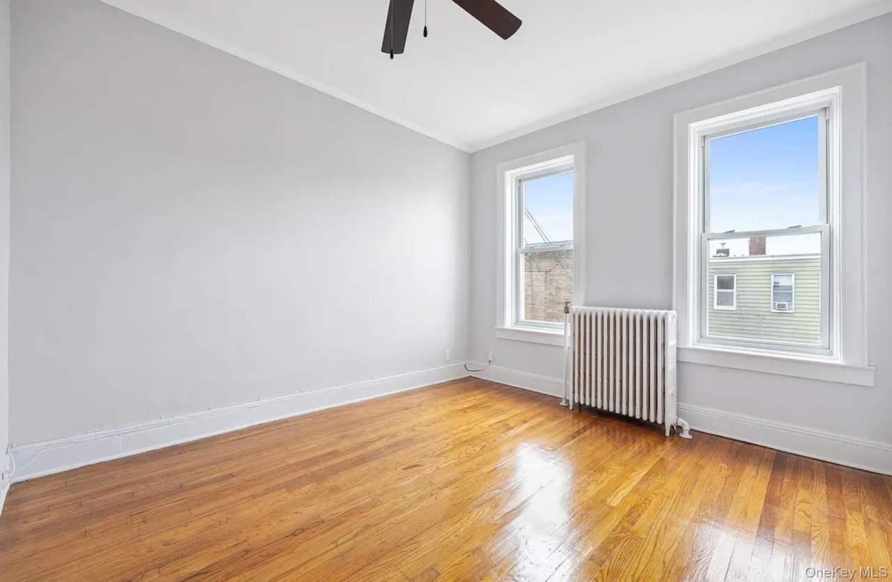 7152 68th Street unit: 2R