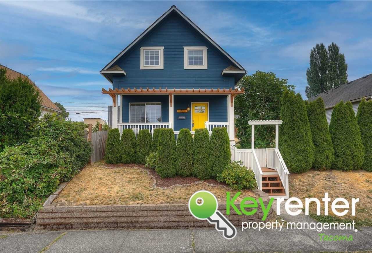 Captivating Multi-level 4Bed/2Bath Tacoma House
