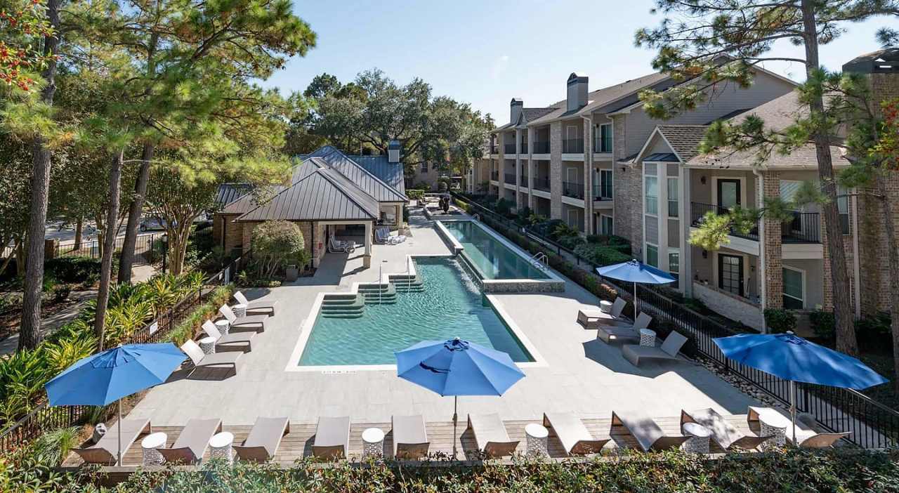 Town Center Crossing