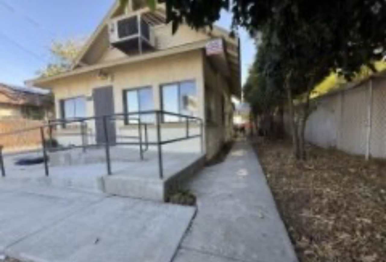 FOR RENT!! AVAILABLE 12/20/2025