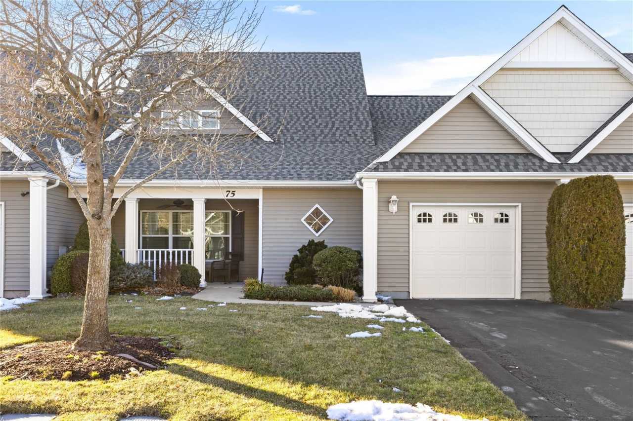 75 Stoneleigh Drive