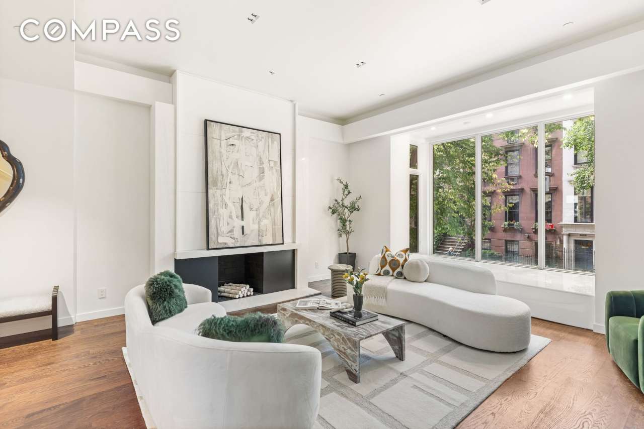 135 East 38th Street