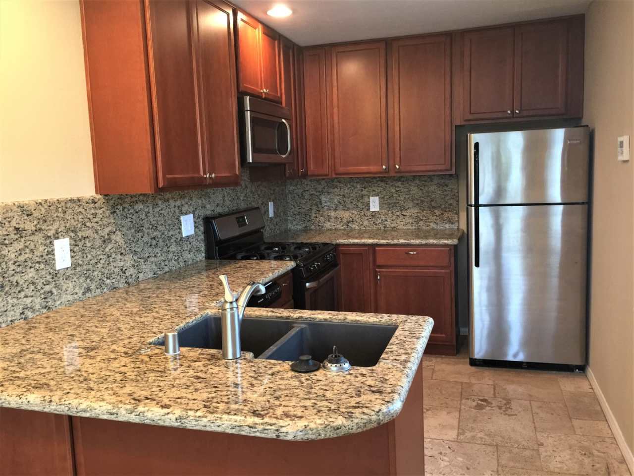 Gorgeous Unit in Imperial Beach!