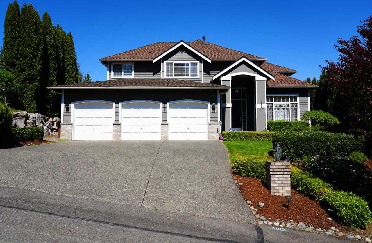 Lovely 4 Bedroom 2.5 bath Home + Office space with Spectacular Views!