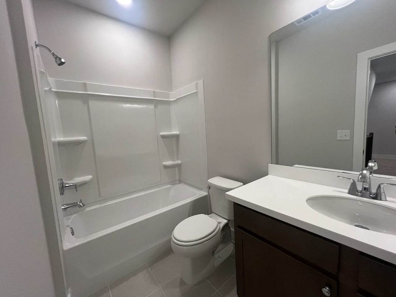 Room in 4 Bedroom Home at Waterfall Ct