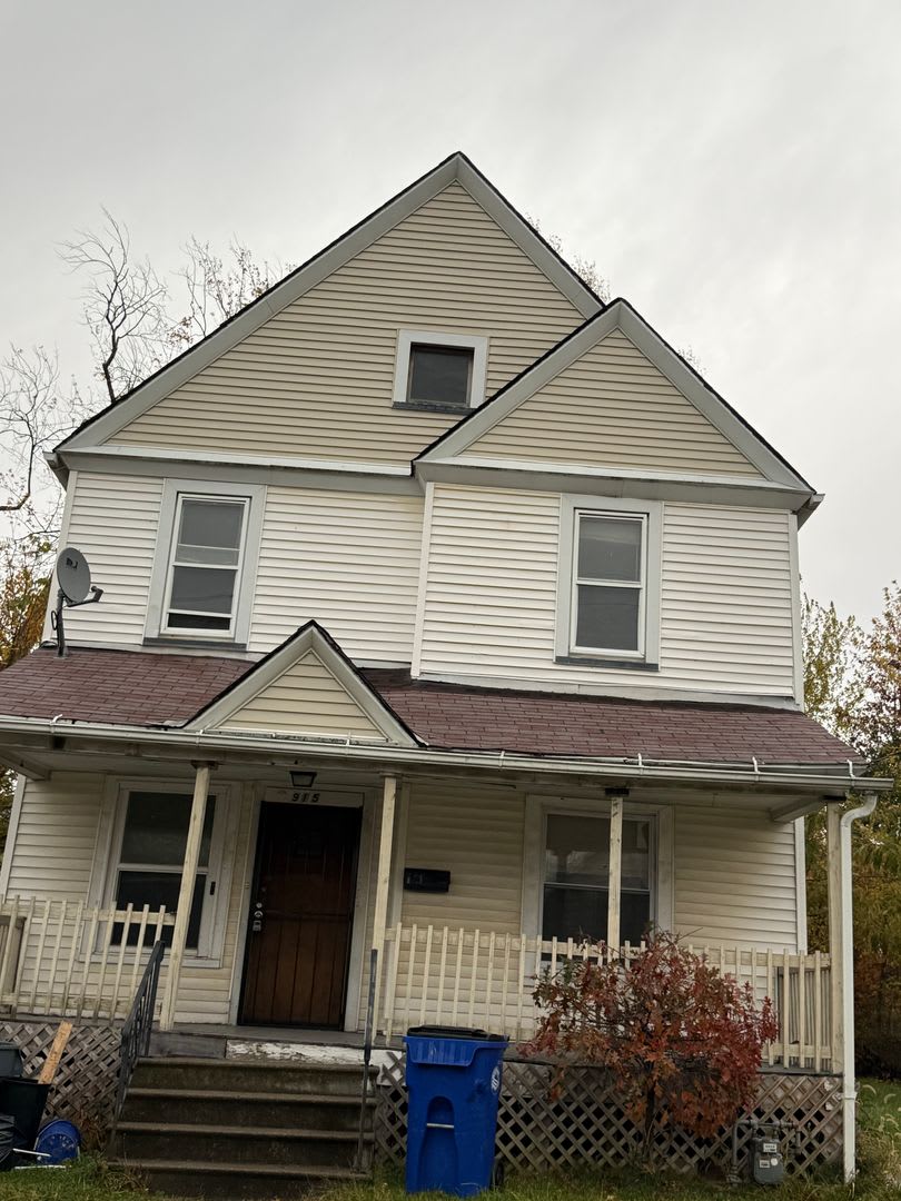 4bd Single Section 8