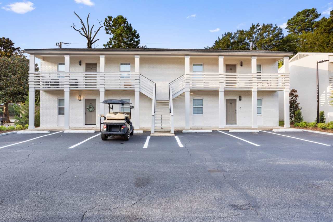 2 Bedroom 1 Bath Fully Furnished Condo in Downtown Ocean Springs