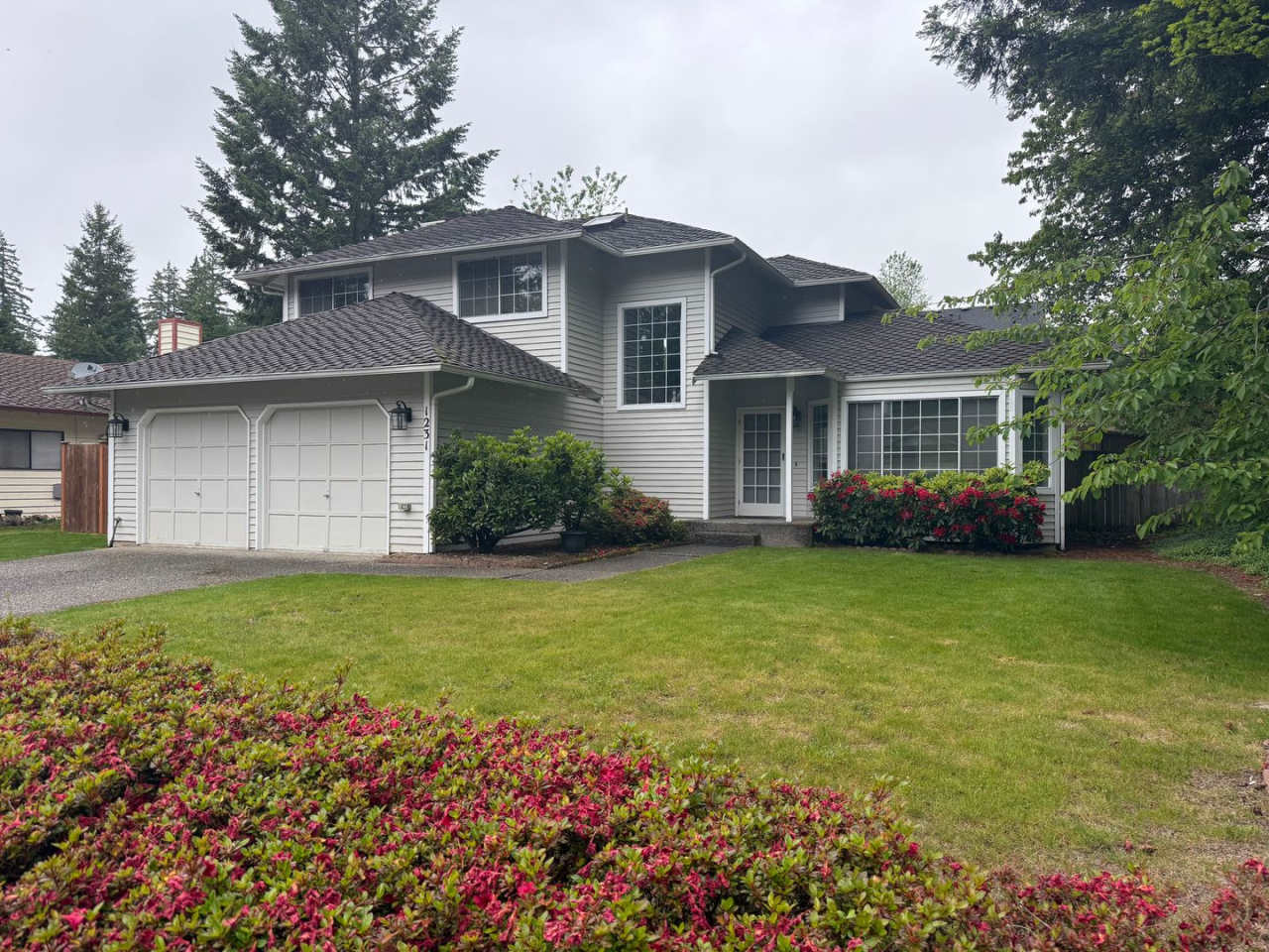 4 Bedroom 2.5 Bath. Cul-de-Sac Home. New Paint/Flooring $3550.00 mo.