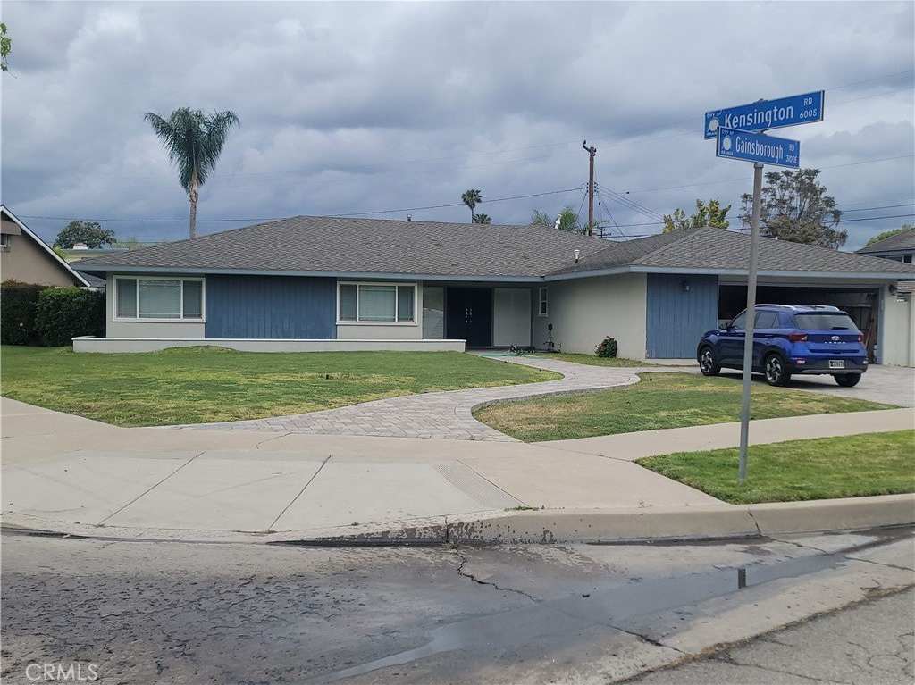 3139 E Gainsborough Road