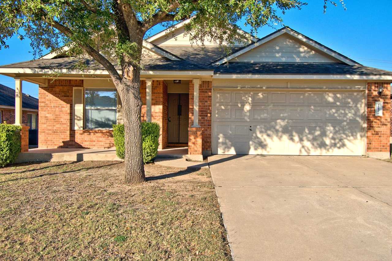 Spacious 4 Bed House in Pioneer Crossing Round Rock