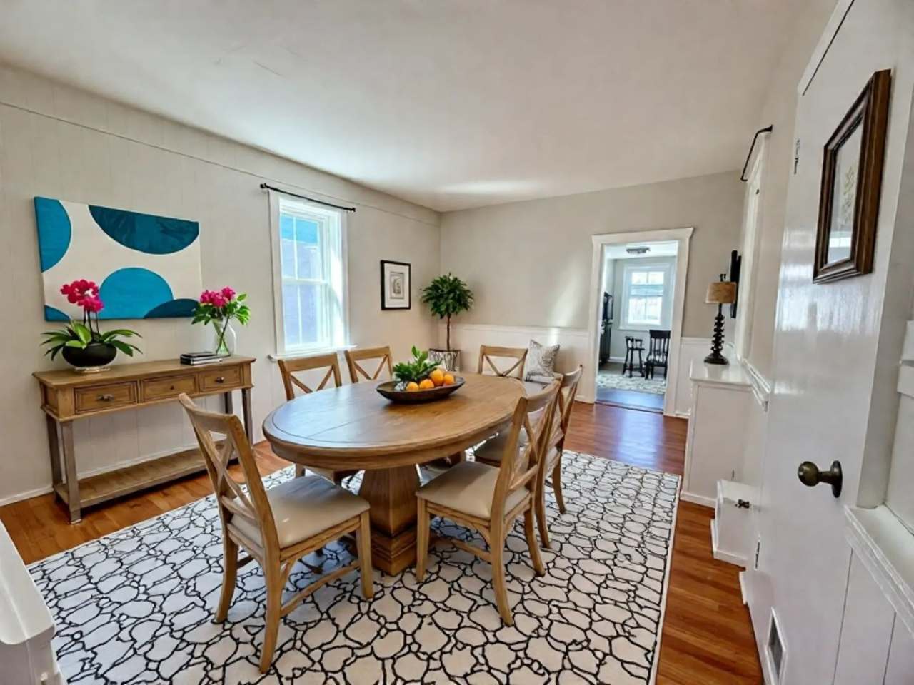 3 Bedroom 1.5 Bathroom Available in Manheim!