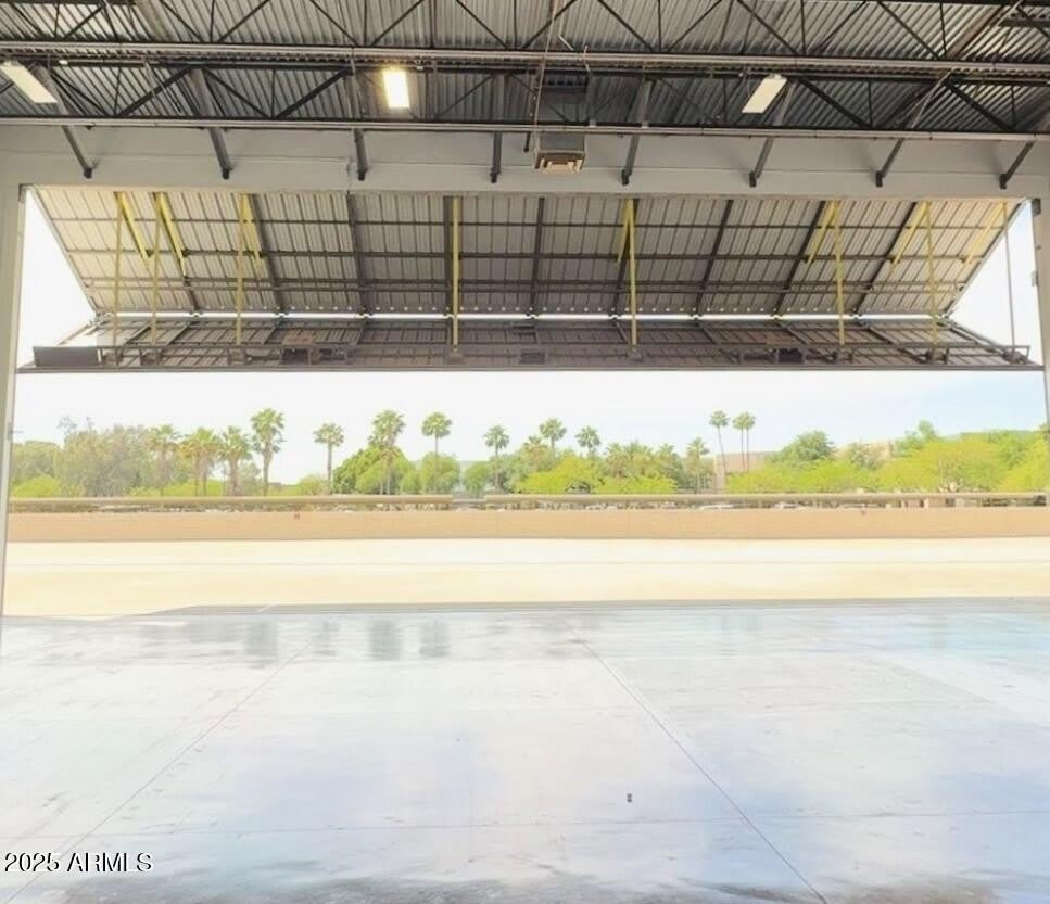 1825 W KNUDSEN Drive