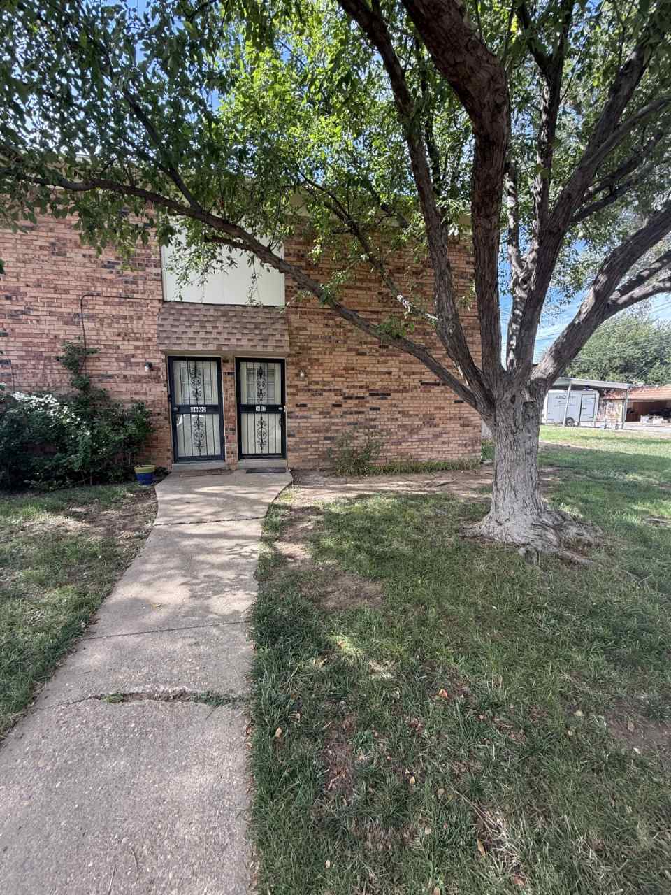 3602 Hawthorne Drive - 1