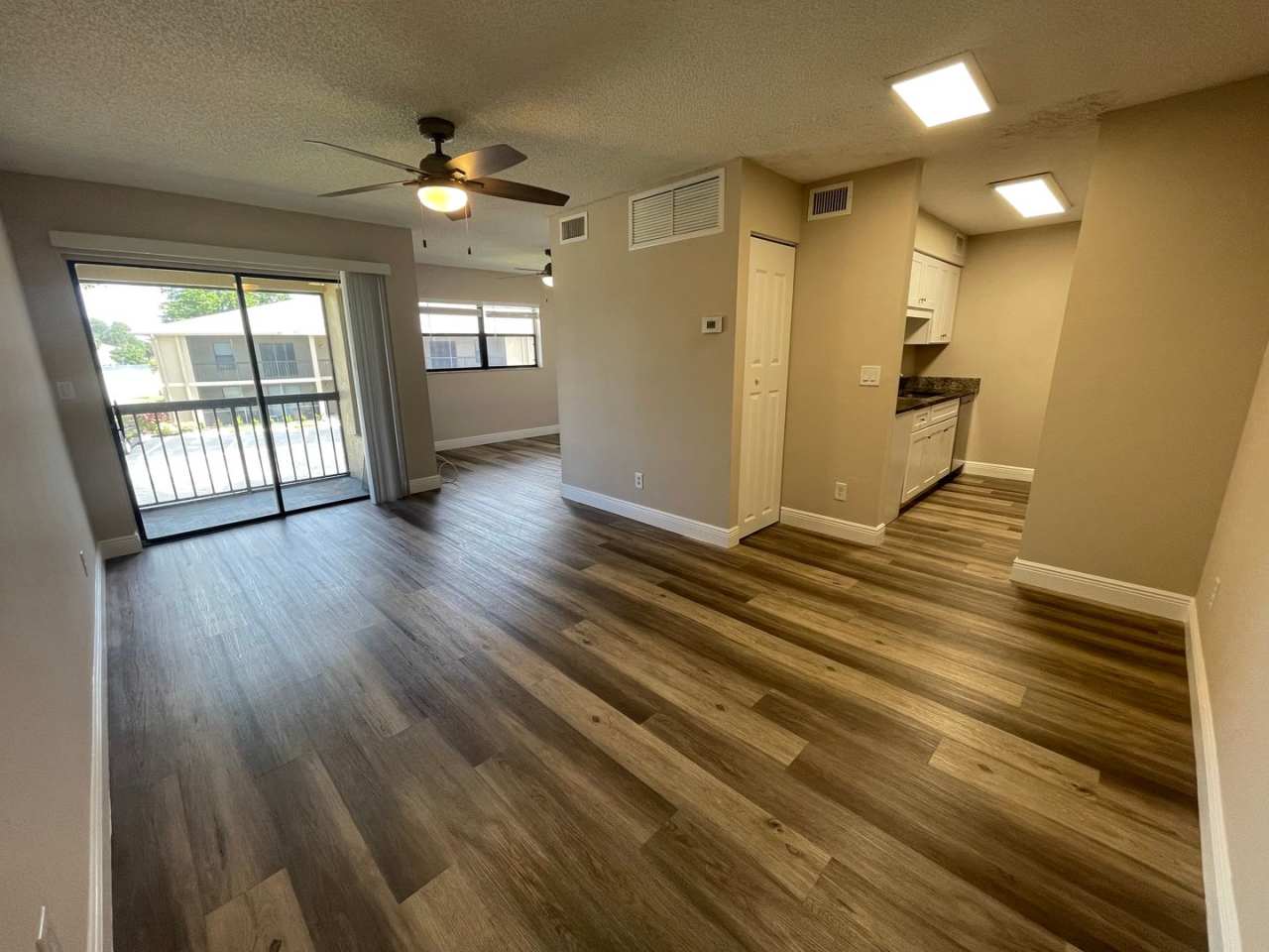 ANNUAL RENTAL - 1 BED / 1 BATH CONDO AT MYSTIC GARDENS