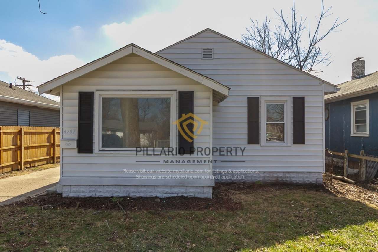 Beautifully 2-Bedroom Home Minutes from Bottleworks  Historic Irvington!