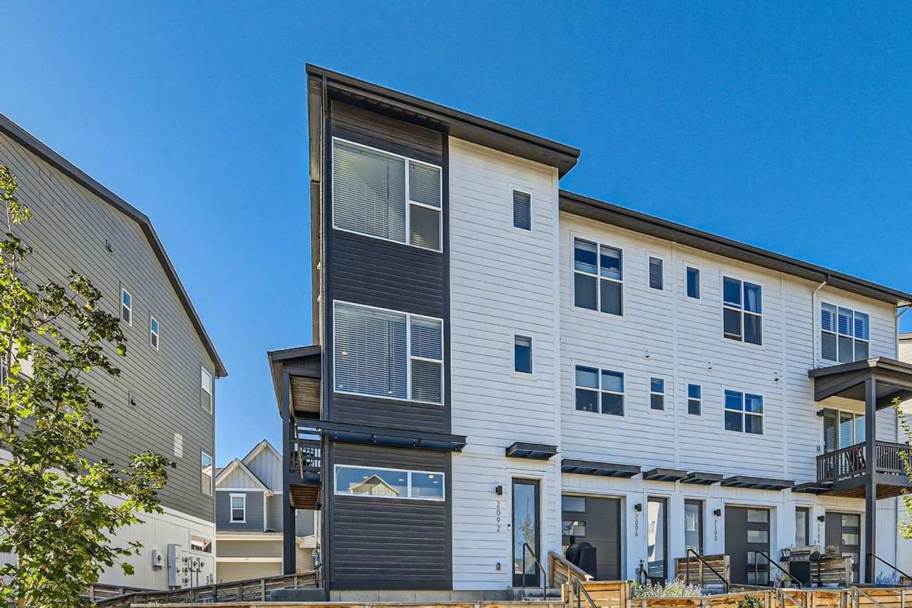 3 Bedroom, 4 Bath Townhome in Broomfield