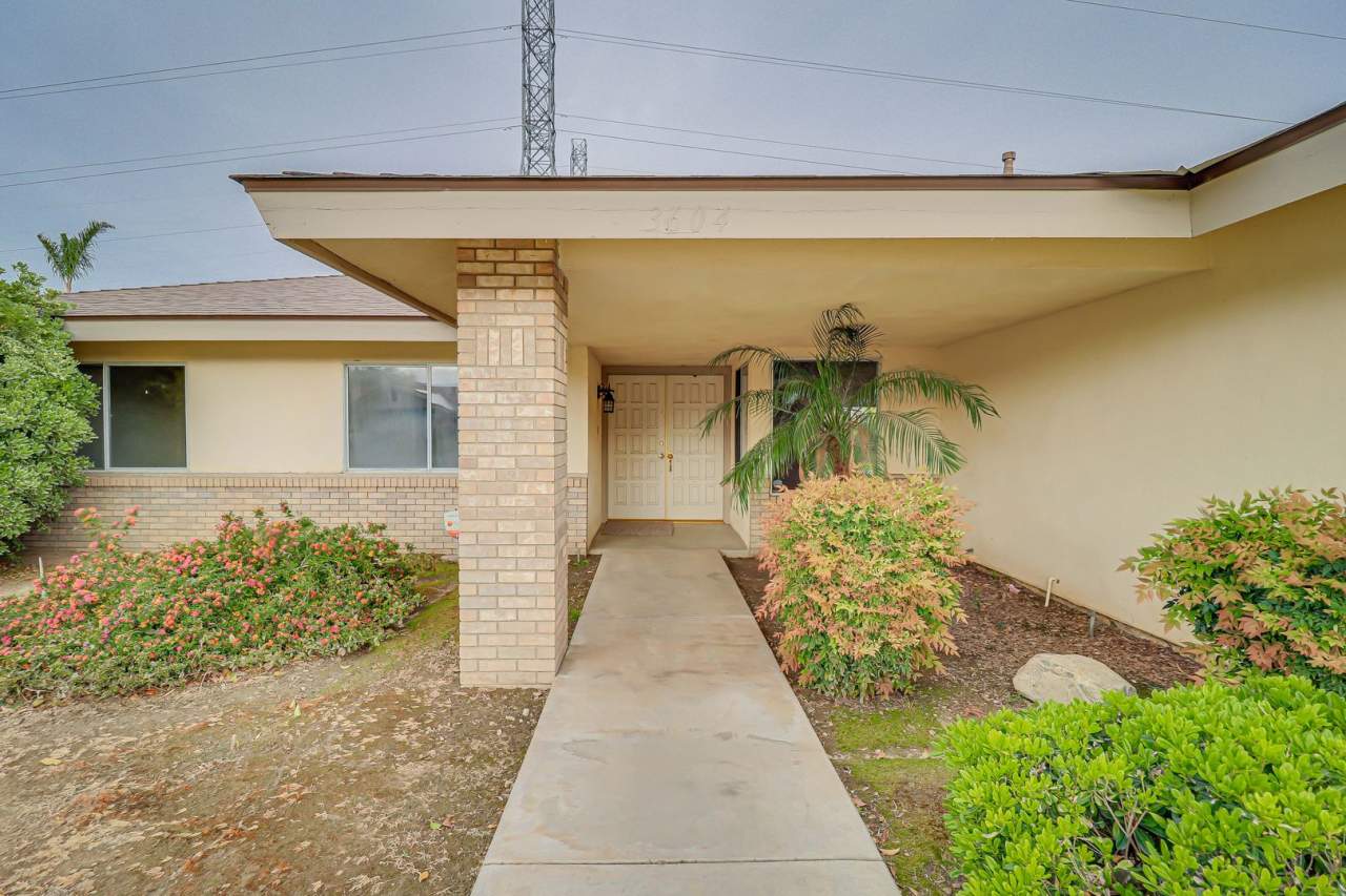 Near Tevis Jr. High!