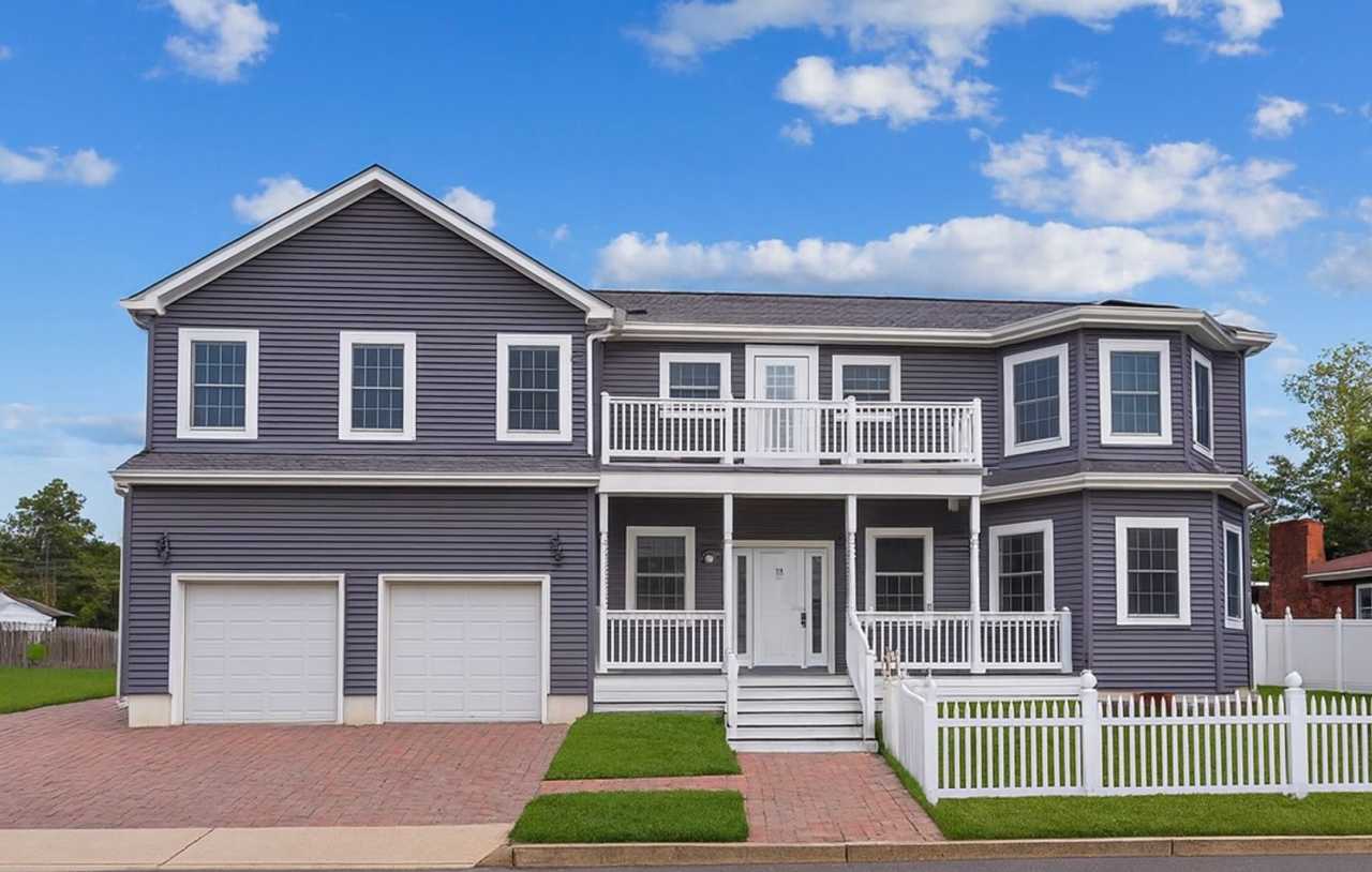 Beautifully Renovated 4-Bedroom Colonial – Toms River, NJ