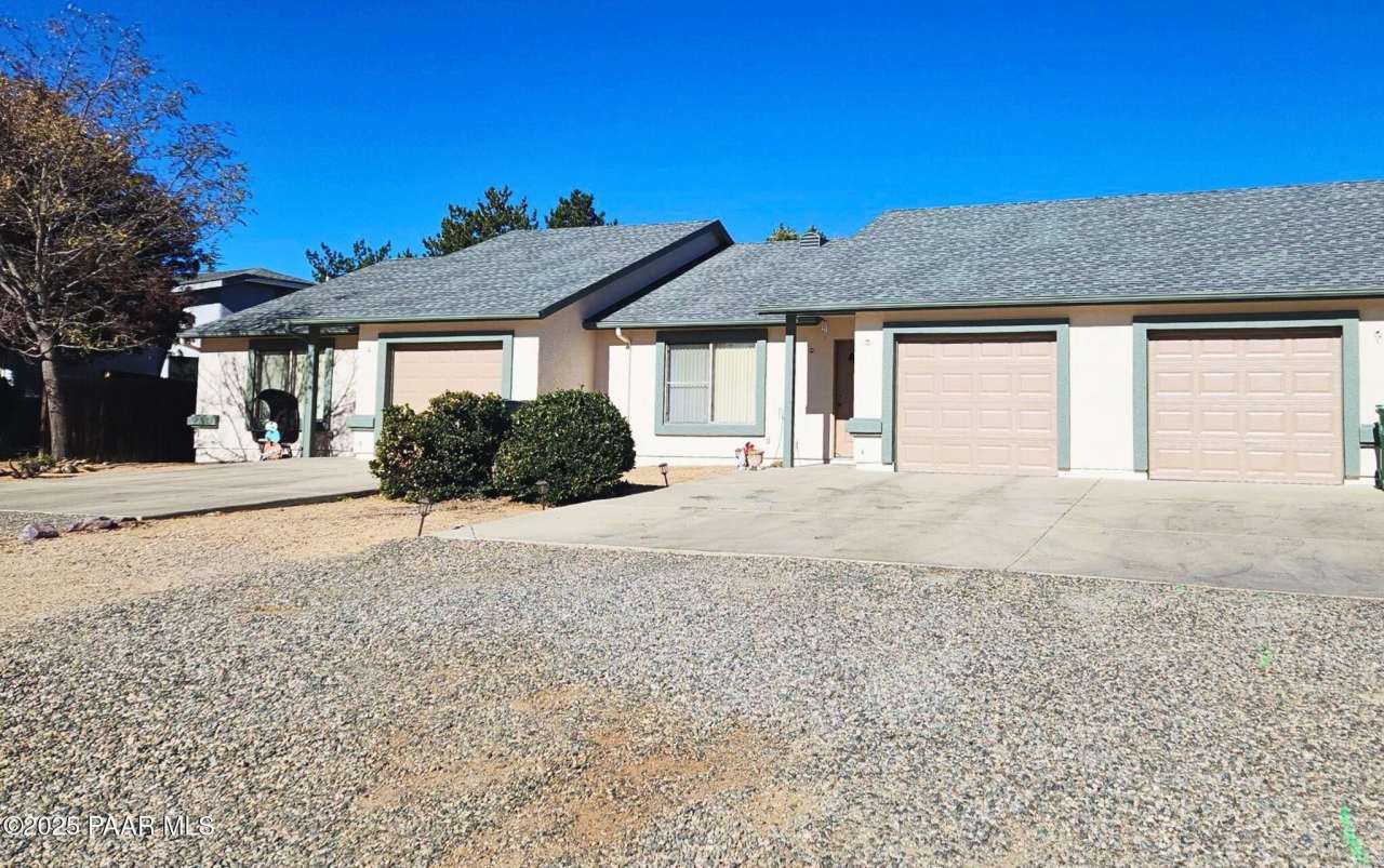 9476 E Lakeshore Drive unit: 1