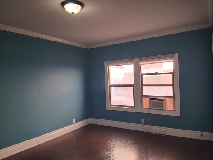 502 South Westlake Avenue