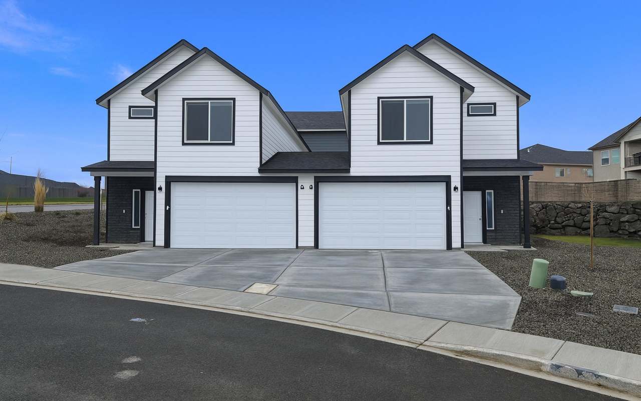 FREE RENT IN DECEMBER! BE THE 1ST TO MOVE INTO THIS BRAND NEW TOWNHOME!