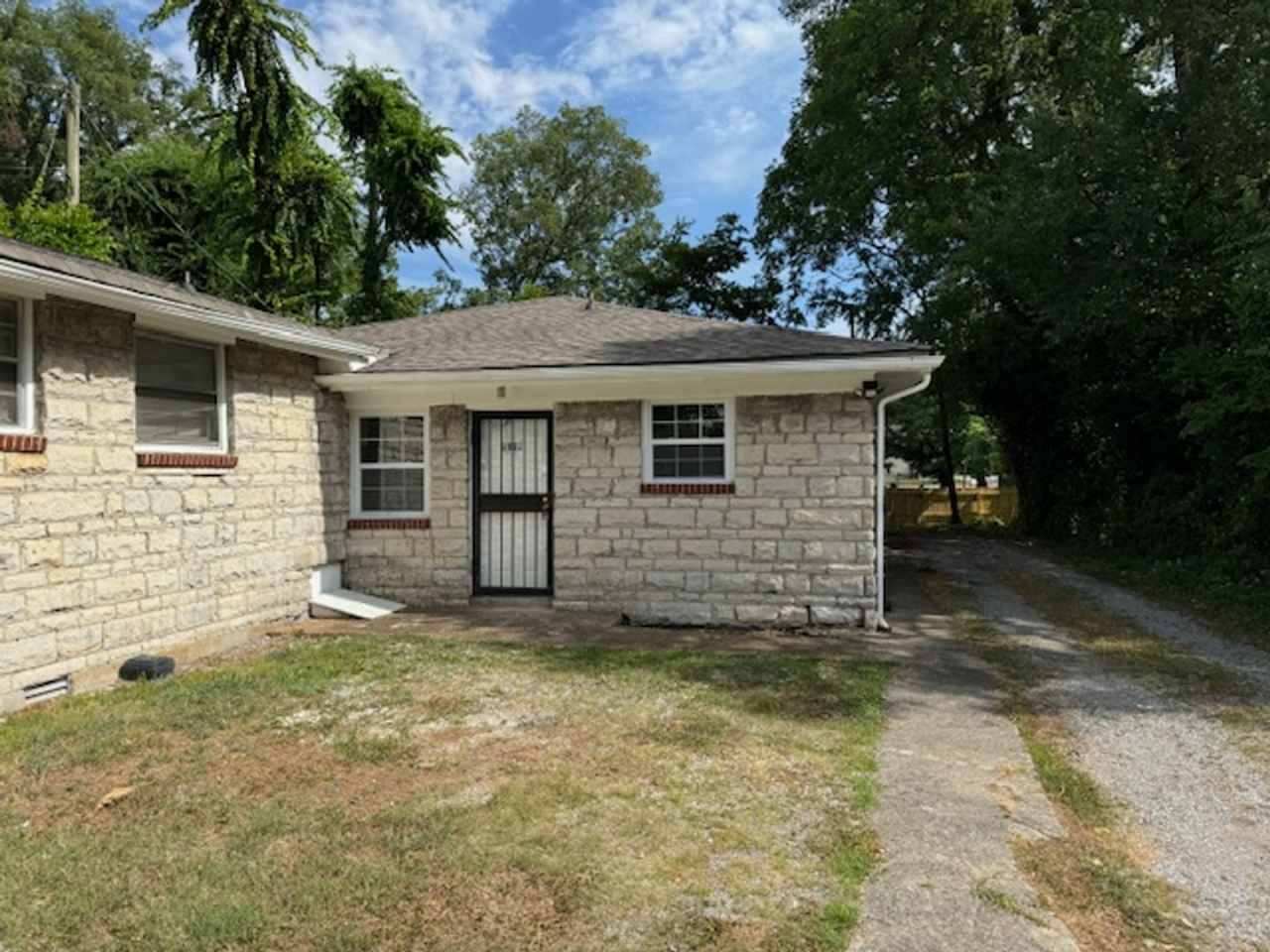 Newly Renovated Unit!