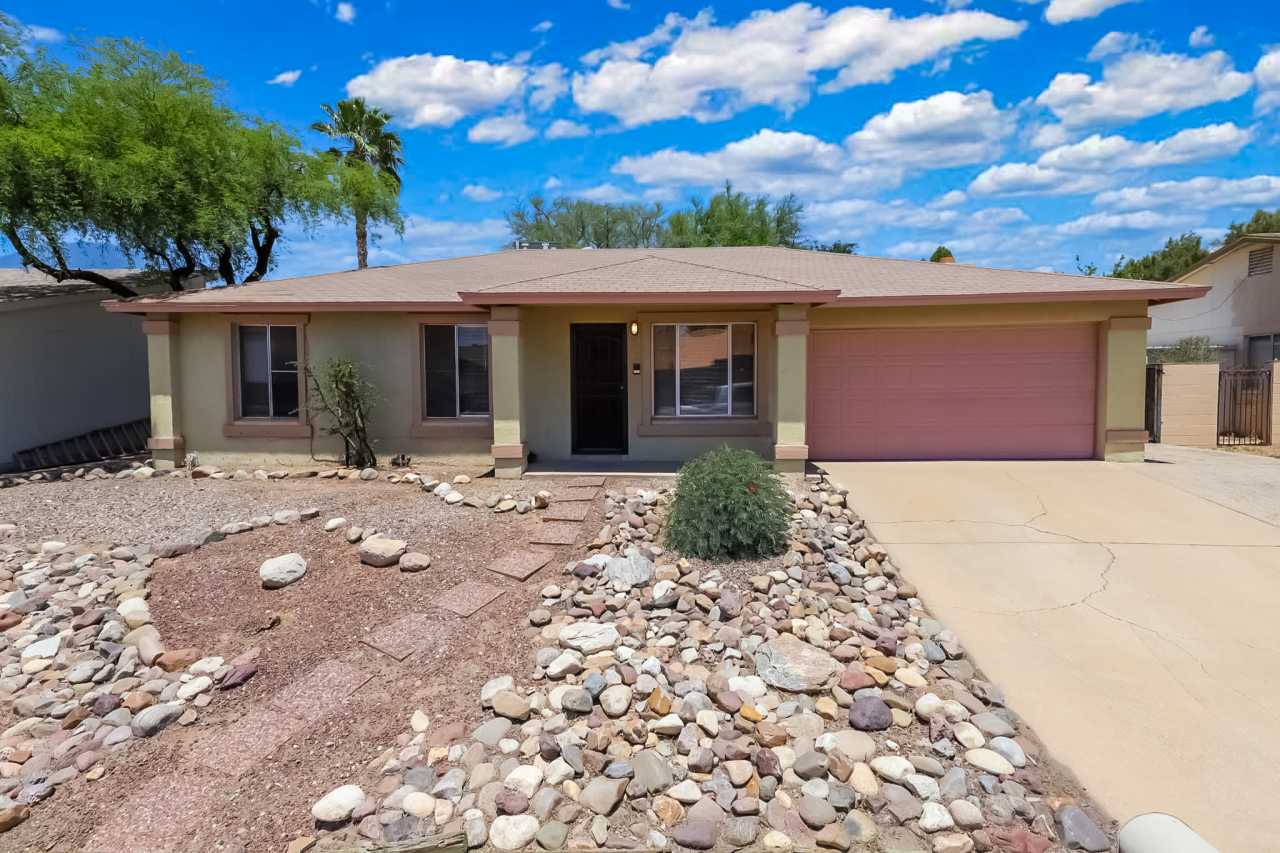 4164 West Firethorn Street