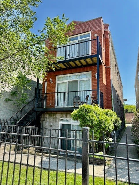 2709 W Congress Parkway