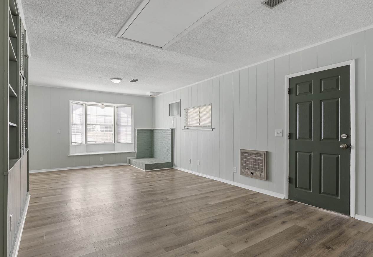 For Rent - Adorable 4BR 2BA house - East Ridge