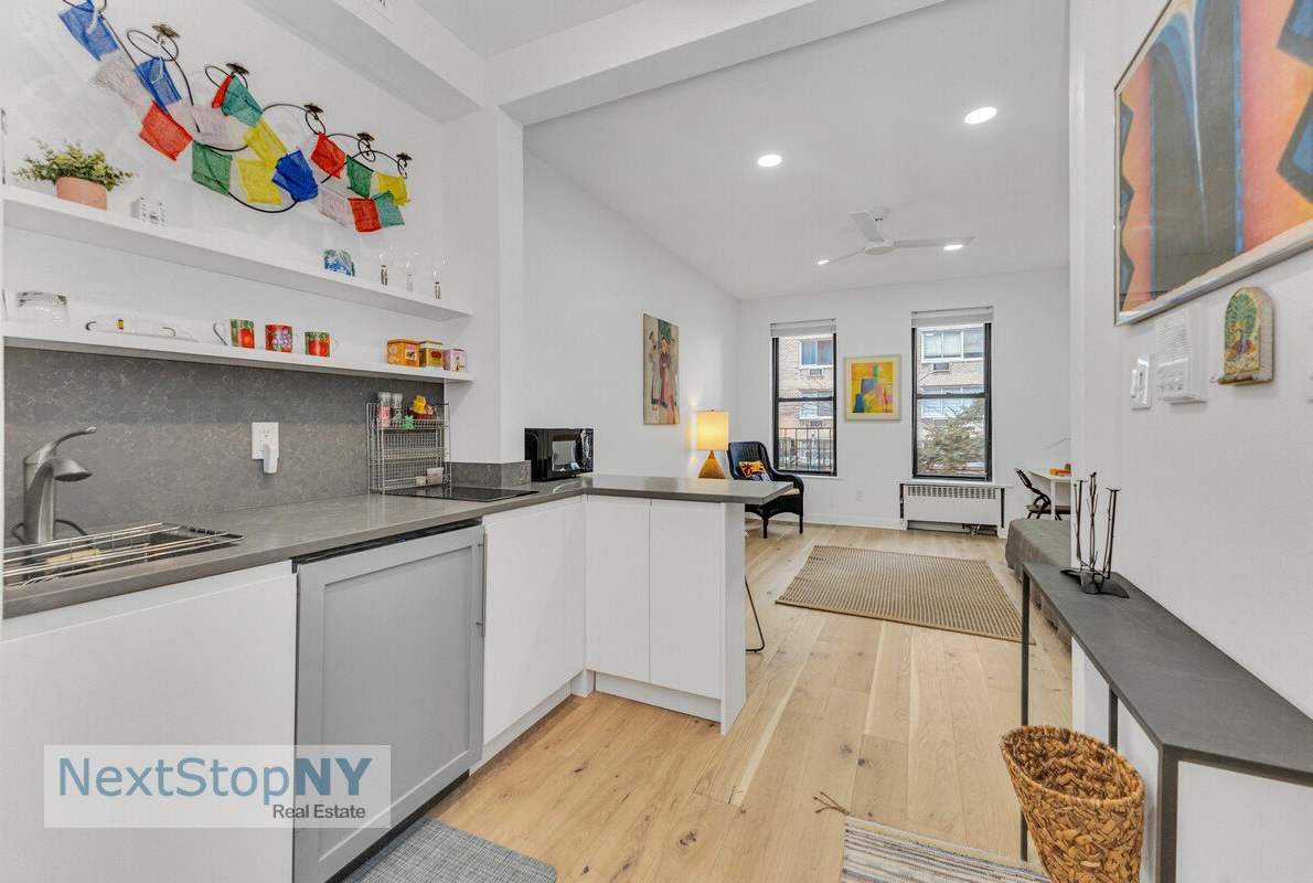 235 East 54th Street 2B