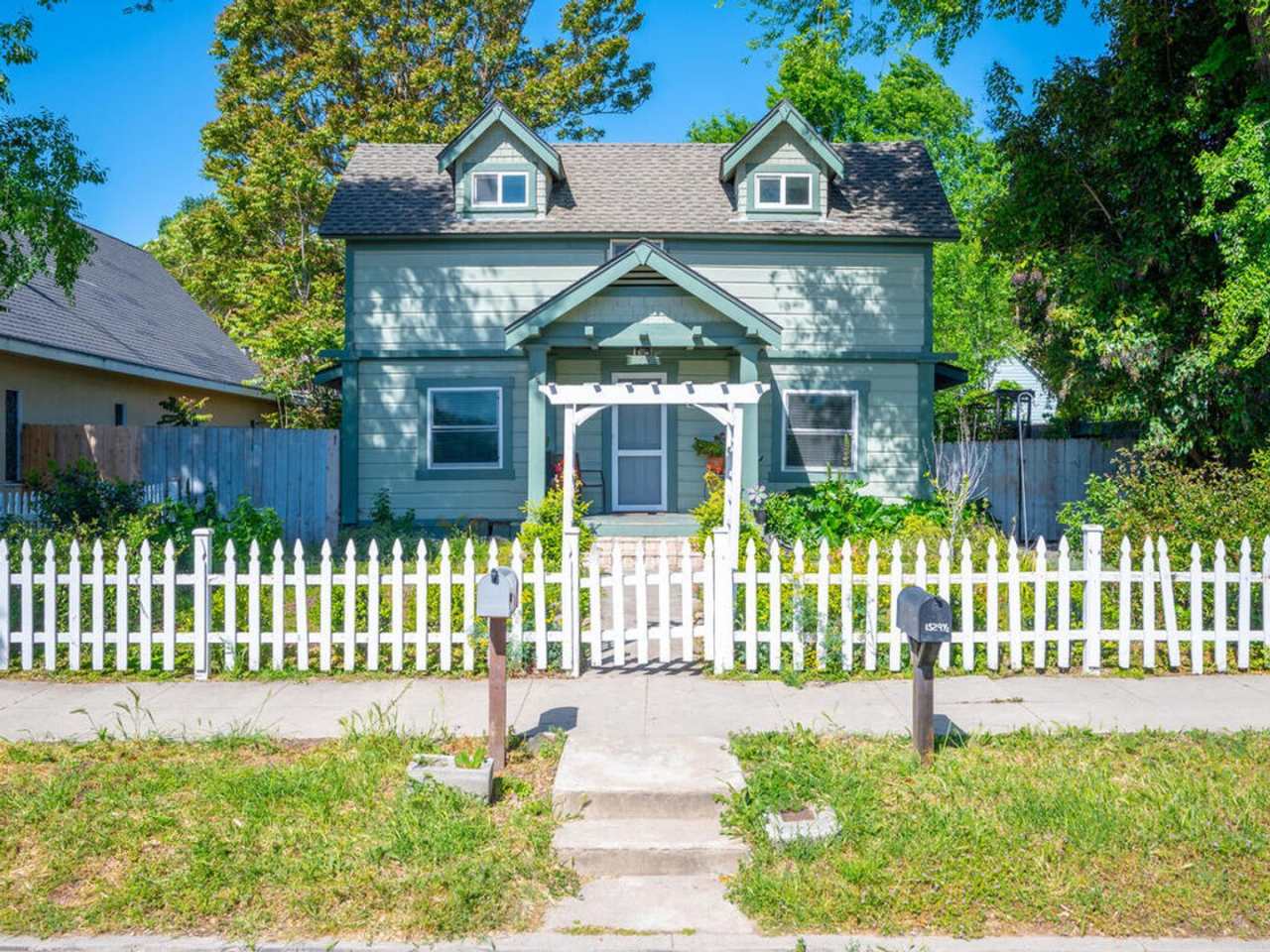 Cute, classic 3/2 home- westside Paso Robles