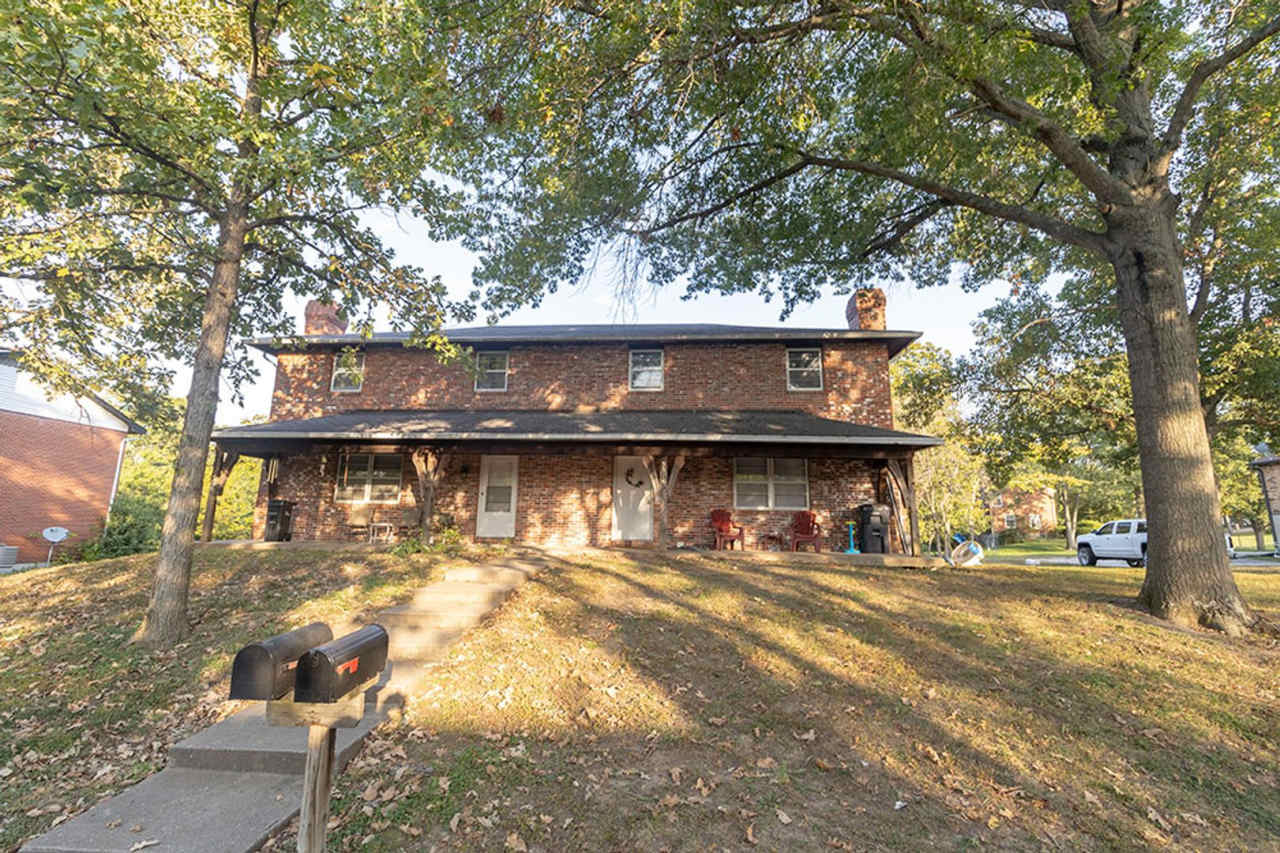 3 bedrooms, 2.5 baths