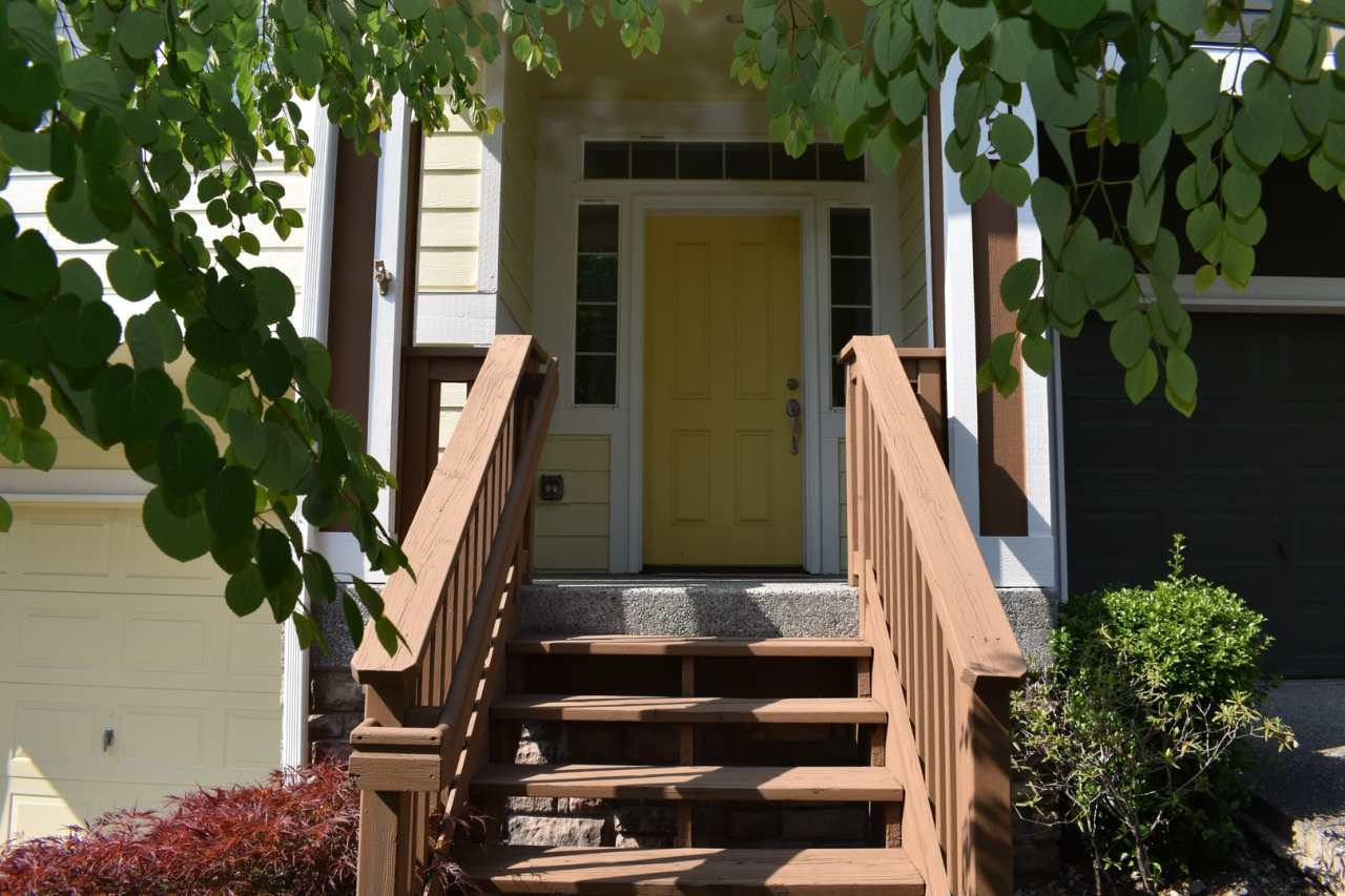 Quiet Fircrest 3 Bedroom 2.5 Bath Town Home