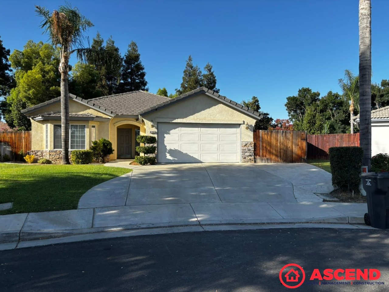 Comfortable 3 Bedroom, 2 Bath Home!