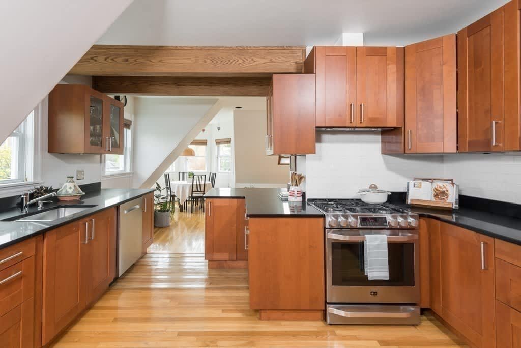 185 Davis Avenue - 8Unit 8