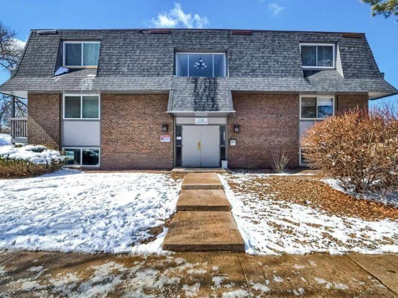 2 Bedroom 2 bathroom condo in Centennial