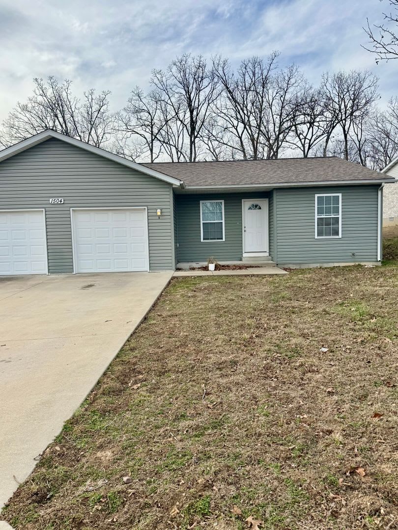 3 Bedroom 2 bath duplex