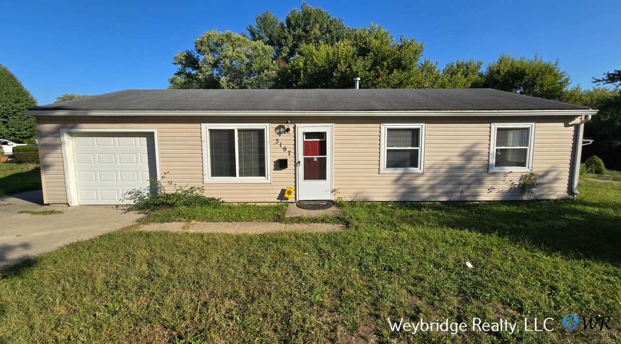 3 bed 1 bath in Northbook on corner of Loralinda and Palmyra