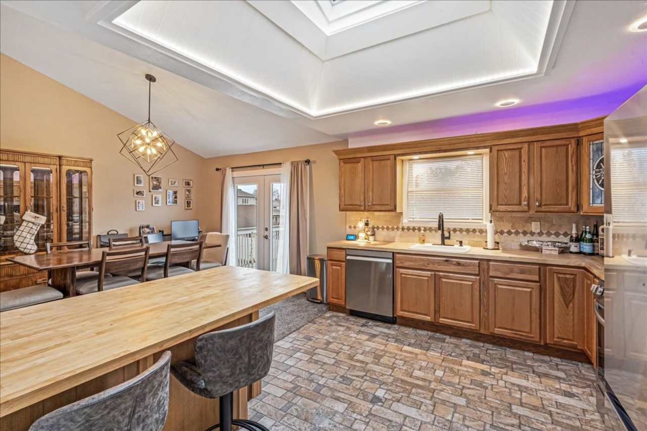 Immaculate 3 Bedroom  2 Bathroom