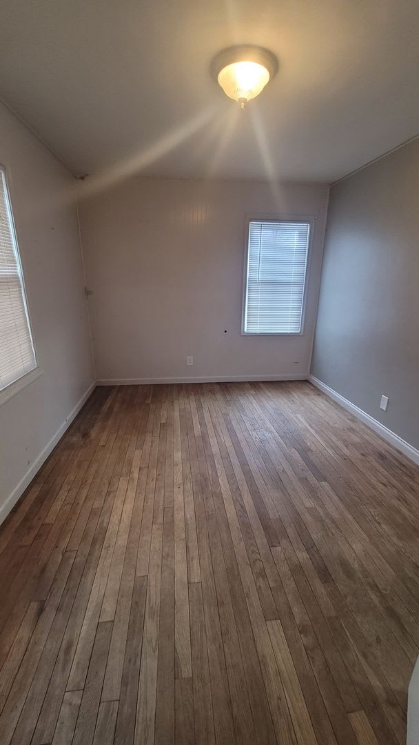 Spacious 4 bed near the University!!!!!!