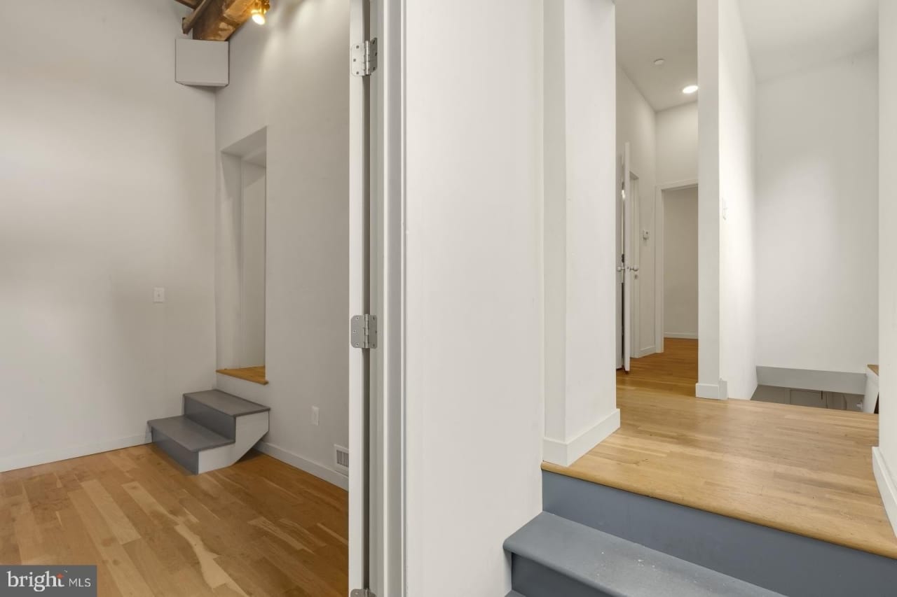 1737 N HOWARD STREET