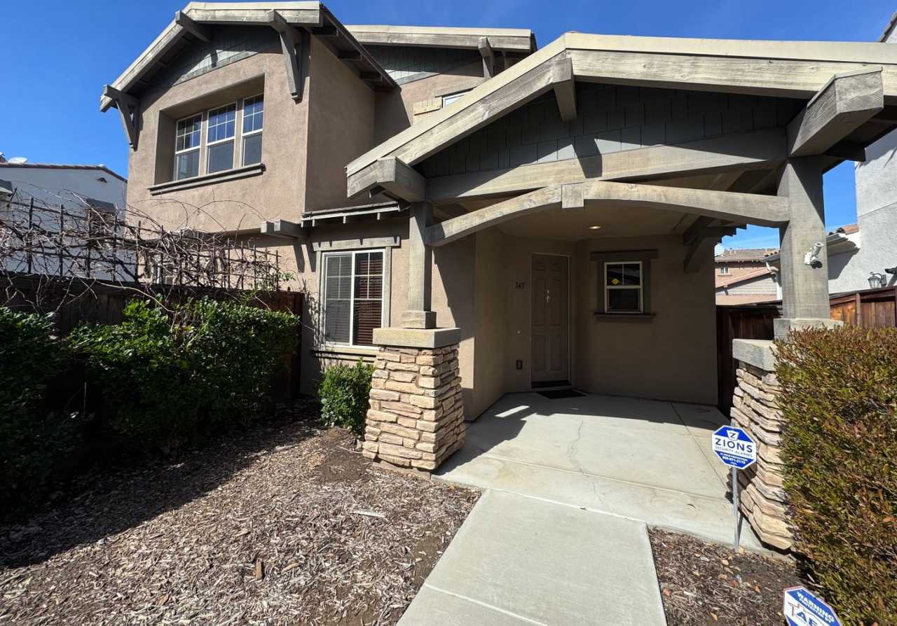 Beautiful 3 Bedrooms house