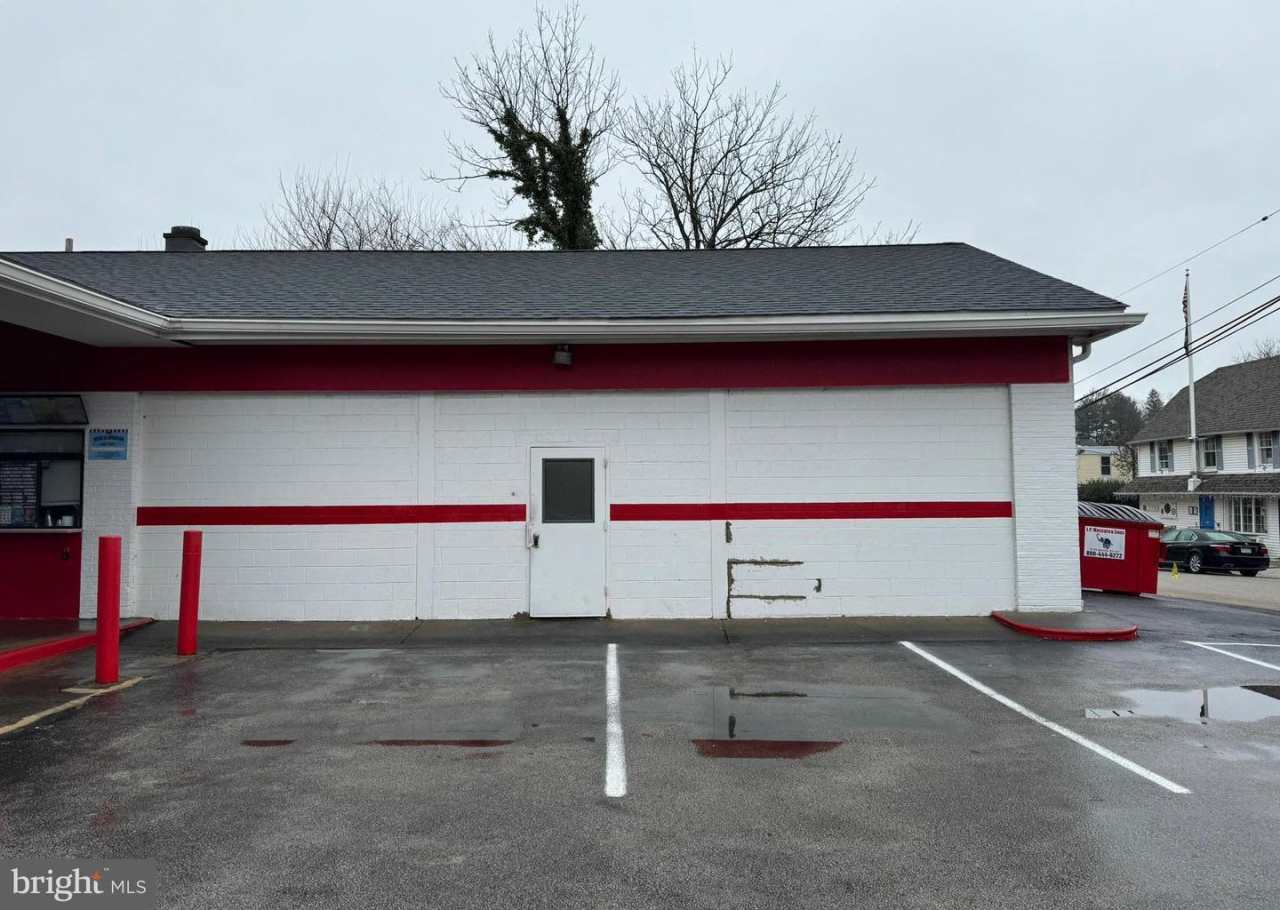 900 E Willow Grove Ave # 2