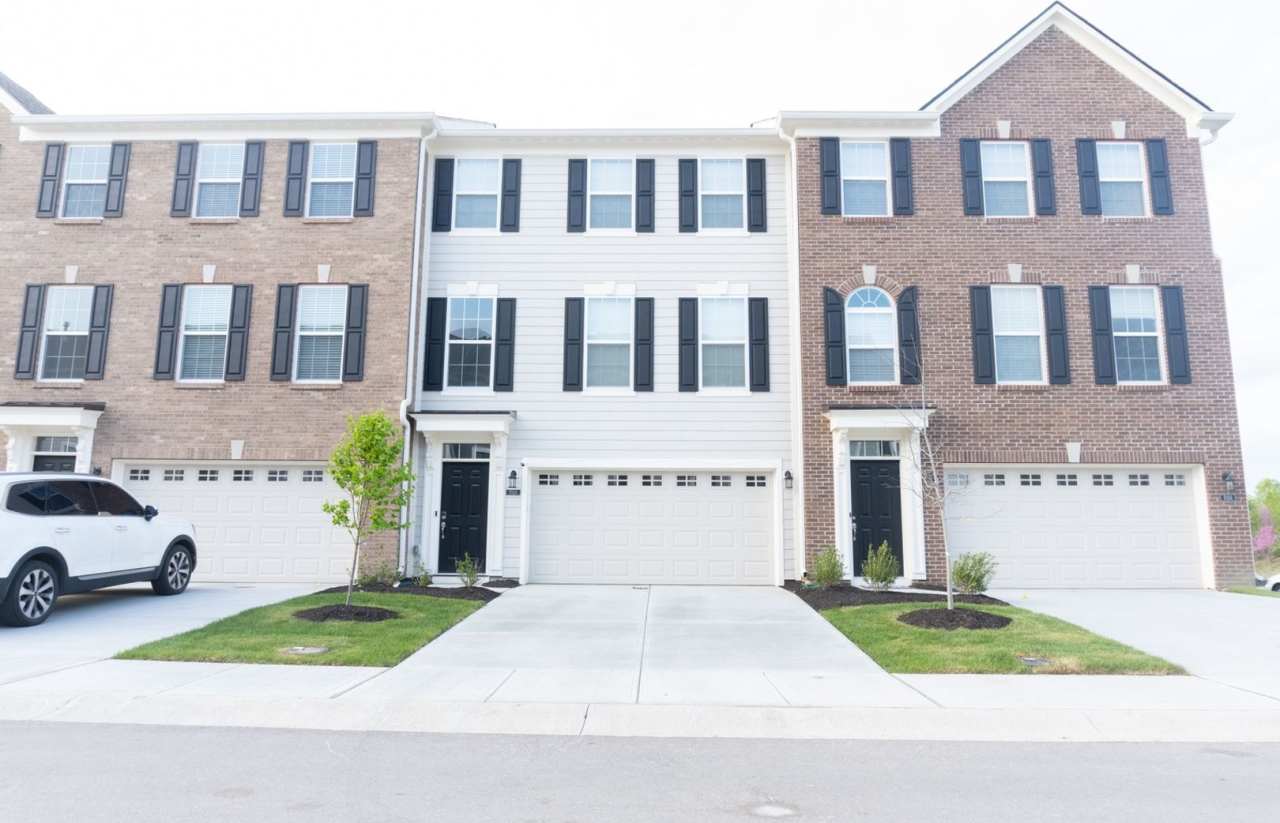 Luxurious 4BR Townhome in Carmel