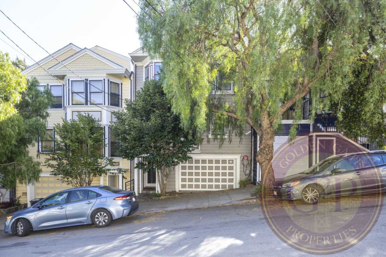 Noe Valley - 4 BR, 3 BA Condo 2,326 Sq. Ft. - 3D Virtual Tour, Roof Deck, Parking and Storage
