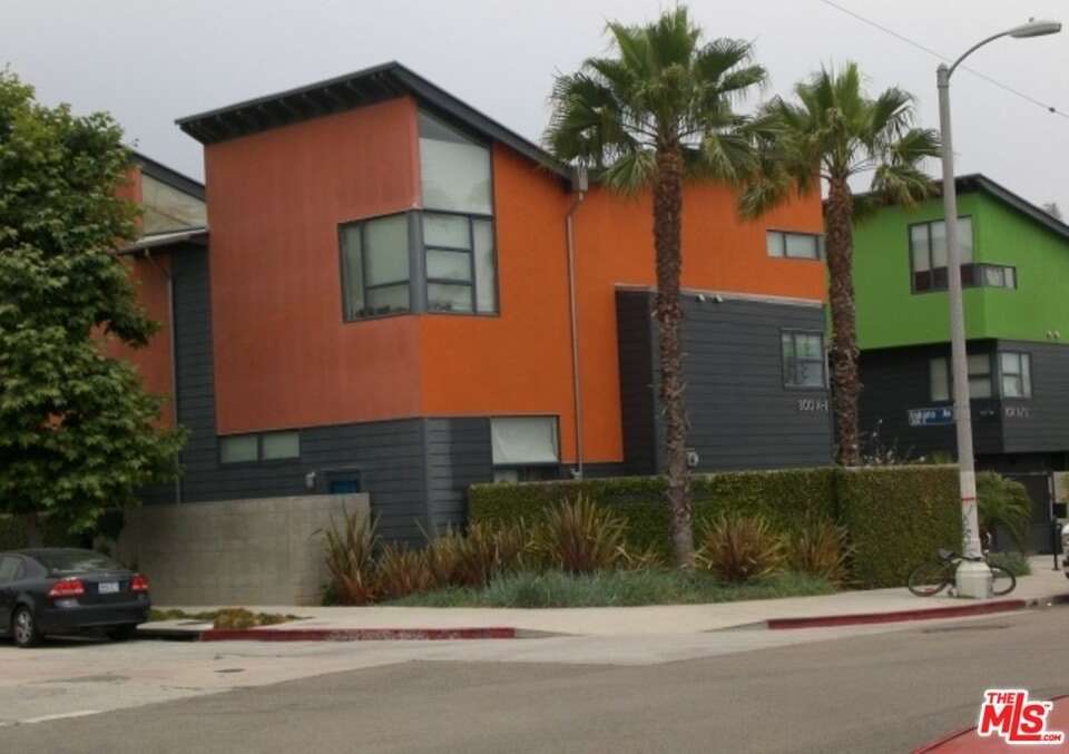 800 Hampton Dr unit: H