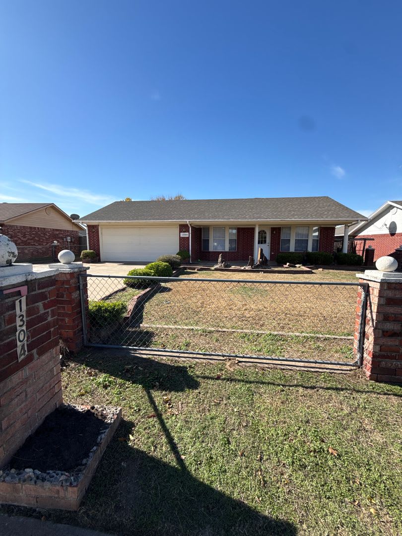 1304 Ollie Dr. Van Buren AR 72956