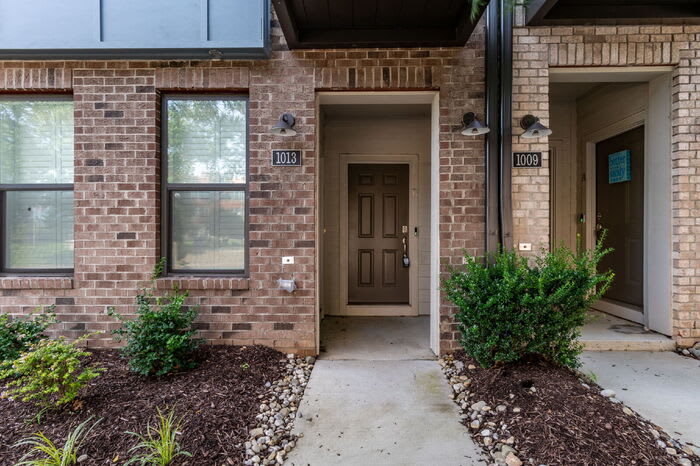 1013 North Lombardy Street